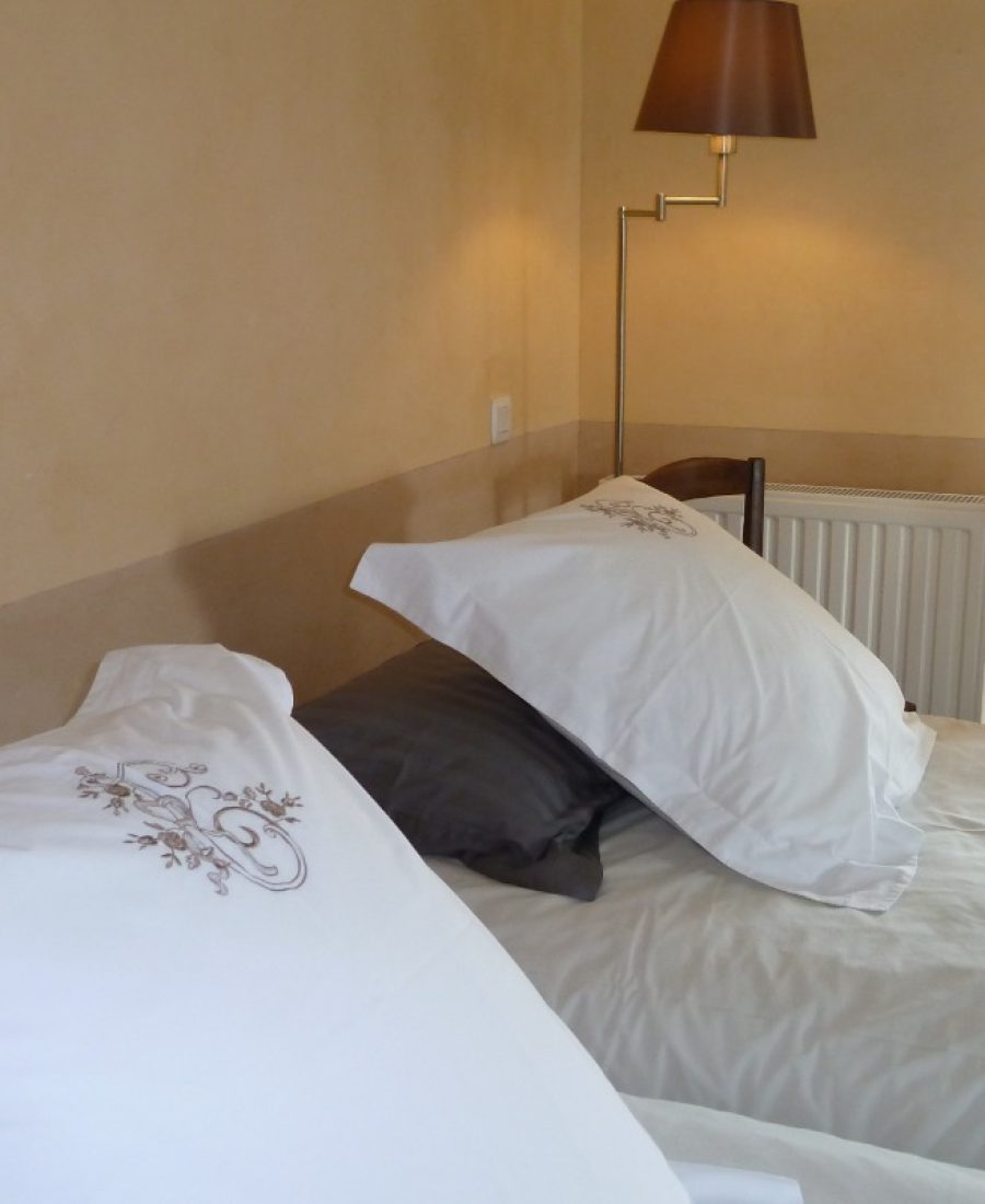 HLOPDL0850002818-b11-cb0e8a9df86c45478786405bd8638fcc